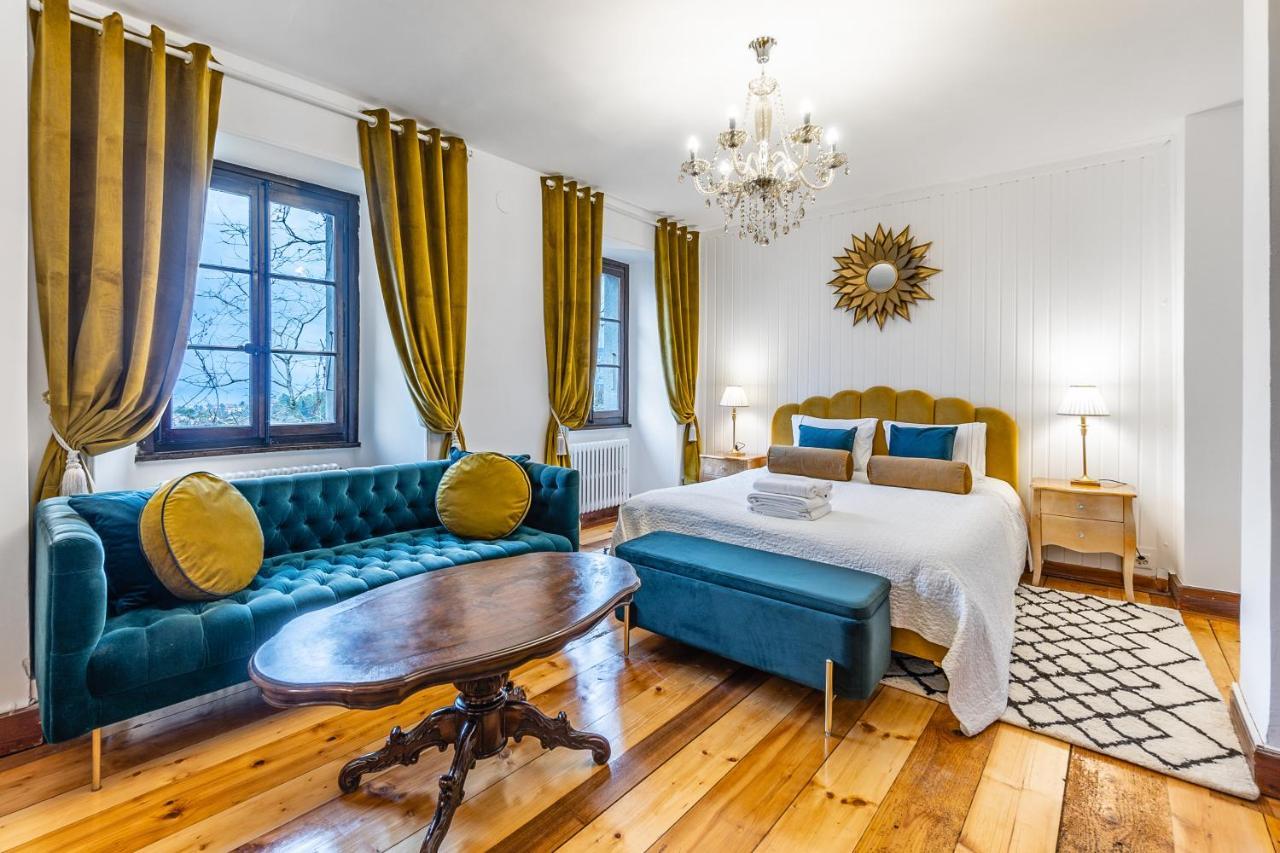 Chateau Du Chatelard Монтрё Экстерьер фото